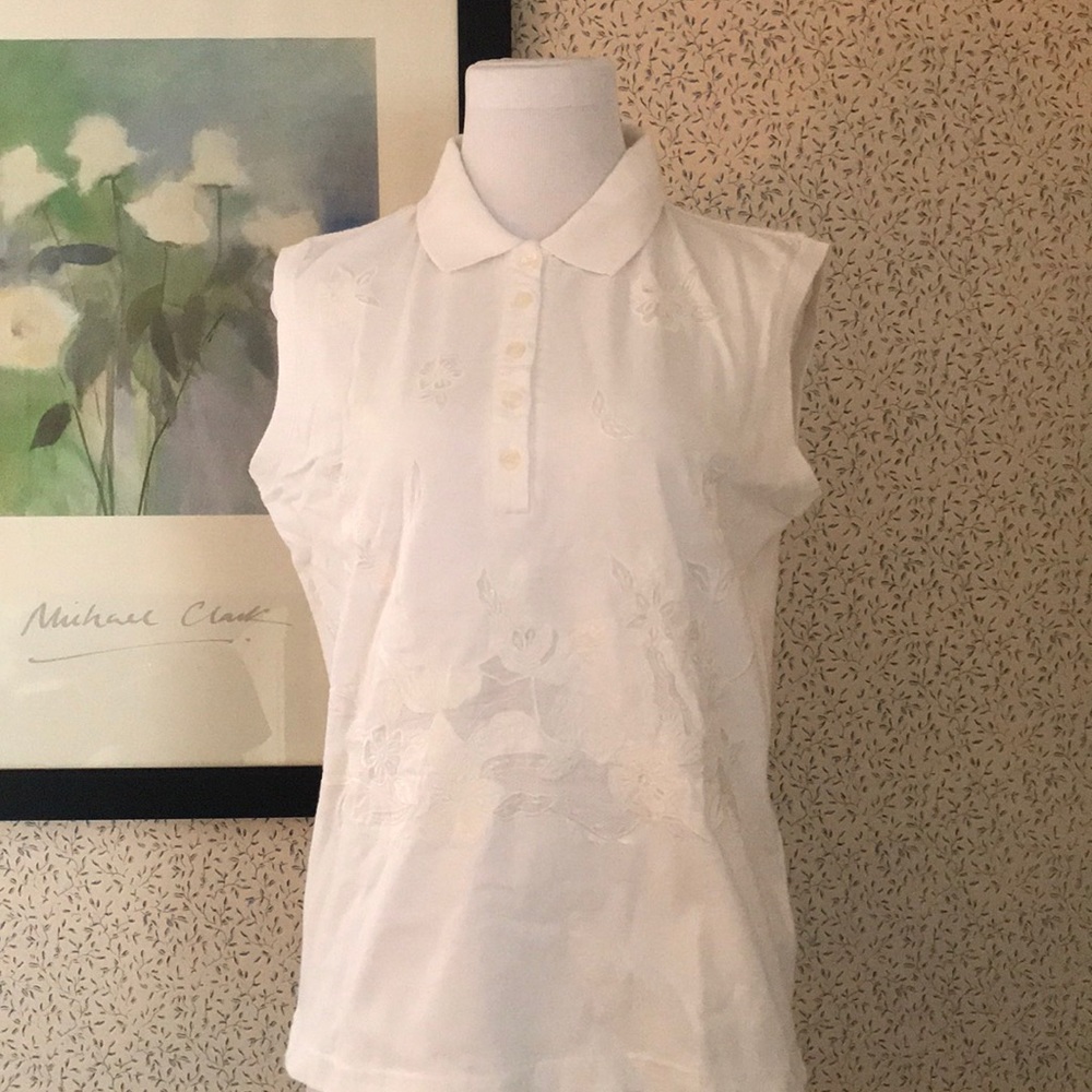 Sleeves Ladies Flower Detail Top